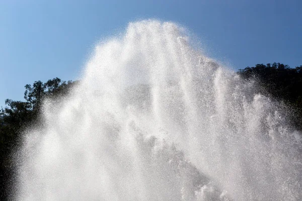 Water Gushing Tinaroo Falls Dam Atherton Tableleand Queensland Australia — Stock Photo, Image