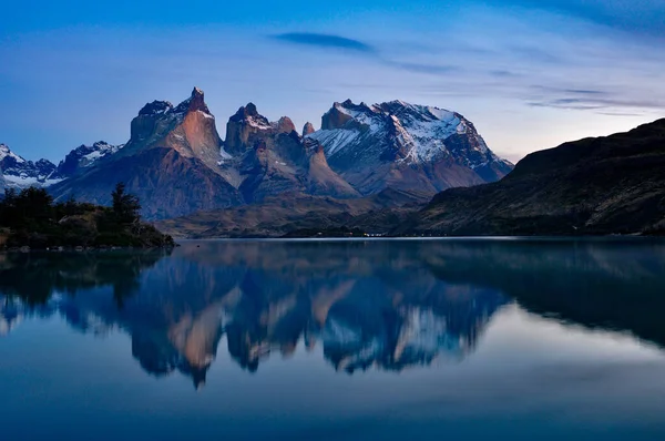 Nascer Sol Cuernos Del Paine Parque Nacional Torres Del Paine — Fotografia de Stock