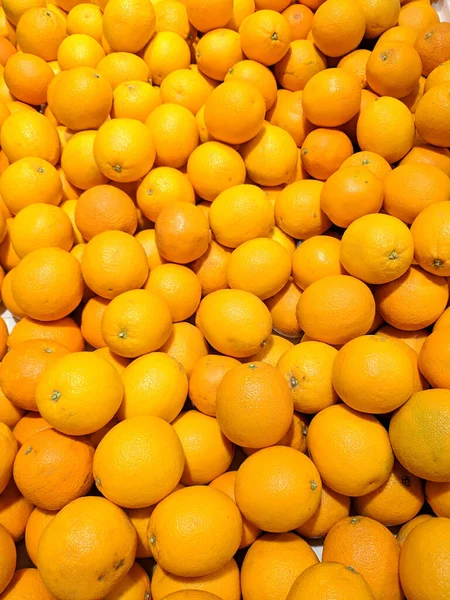 Bir Yığın Limon Mandalina Dikey Çekim — Stok fotoğraf