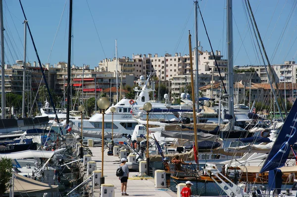 Antibes Franciaország Aug 2011 Zsúfolt Táj Hajók Kikötve Nizzai Kikötőben — Stock Fotó