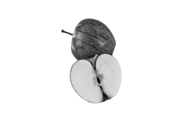 Eine Graustufenaufnahme Von Frisch Geschnittenen Äpfeln Isoliert Auf Weißem Hintergrund — Stockfoto