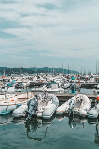 Luzern Switzerland Jul 2021 Veel Boten Bij Het Meer Lucern — Stockfoto