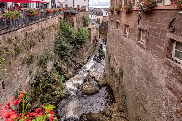 Ein Kanal Fließt Durch Die Stadt Saarburg Deutschland — Stockfoto