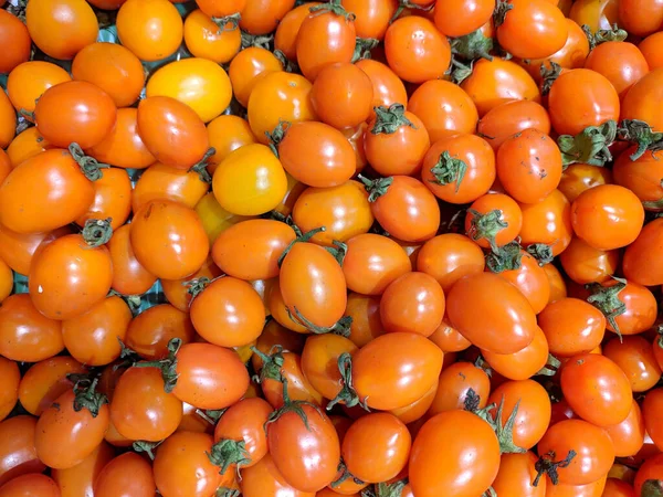 Nahaufnahme Eines Stapels Roter Saftiger Tomaten — Stockfoto