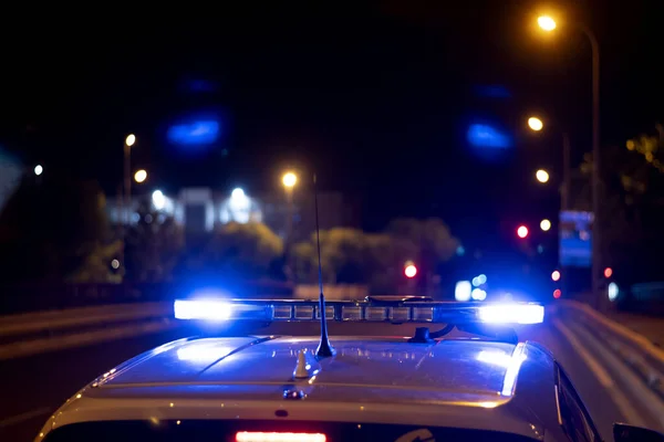 Primer Plano Del Coche Policía Calle Por Noche —  Fotos de Stock