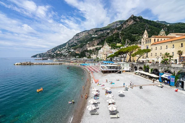 Amalfi Italia 2021 Playa Amalfi Con Hermosas Aguas Azules Campania — Foto de Stock