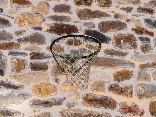 Detailní Záběr Basketbalového Ringu Kamenné Zdi — Stock fotografie