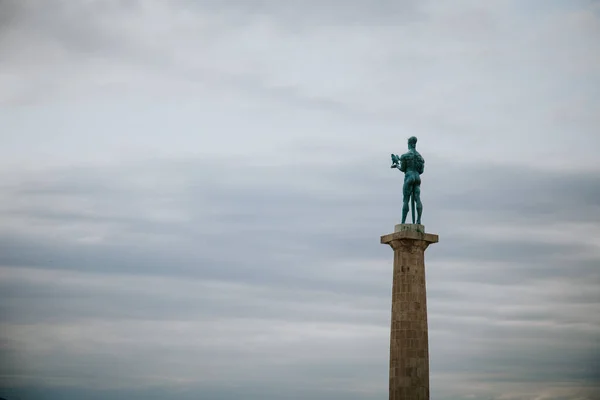 Belgrade Serbia Sierpnia 2021 Historyczna Rzeźba Victora Górnym Mieście Twierdzy — Zdjęcie stockowe