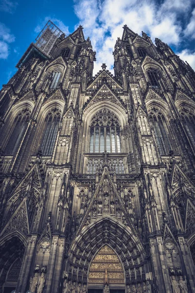 Eine Vertikale Aufnahme Des Kölner Doms Köln — Stockfoto