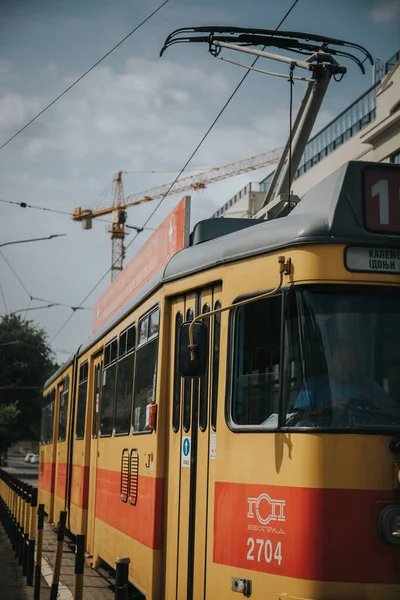Belgrad Serbien August 2021 Eine Rot Gelbe Straßenbahn Auf Dem — Stockfoto