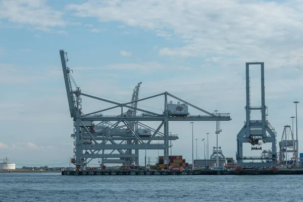 オランダ ロッテルダム 2021年9月2日 オランダ ロッテルダムのマサフラケート州 2021年9月9日 ポートロッテルダムマサフラケート海運港工業港 — ストック写真