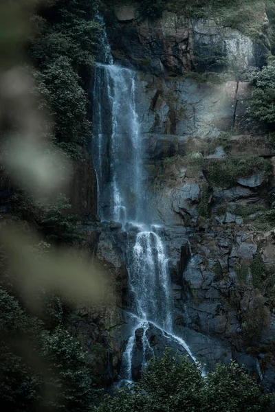 Камни Водопадом — стоковое фото