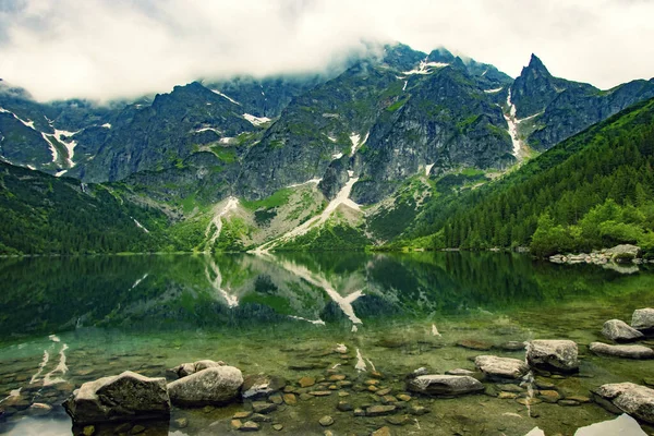 Une Vue Panoramique Sur Lac Eye Sea Avec Les Montagnes — Photo
