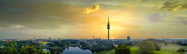 Munich Alemanha Setembro 2021 Panorama Olympic Park Munique Durante Nascer — Fotografia de Stock