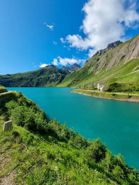 Belo Tiro Lago Cercado Por Montanhas Val Formazza Itália — Fotografia de Stock