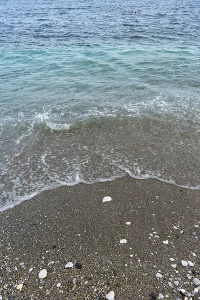 Una Bella Vista Ciottoli Sulla Riva Del Mare — Foto Stock