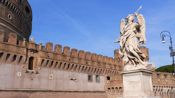 美丽的圣安杰洛城堡 意大利罗马的一座雕像 — 图库照片