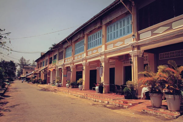 Kampot Cambodia Feb 2020 Oude Franse Koloniale Gebouwen Huizen Langs — Stockfoto
