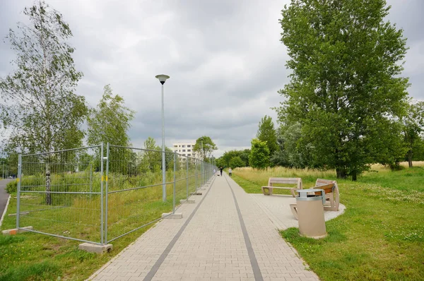 Poznan Poland Jul 2017 Beautiful View Pathway Surrounded Greens Trees — Stock Photo, Image