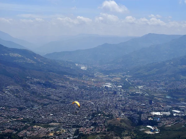 Ein Schöner Blick Auf Die Stadt Medellin Den Bergen Unter — Stockfoto