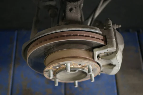 High Angle Shot Dissembled Vehicle Wheel Details Brake Disk — Stock Photo, Image