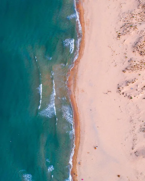 Vista Panorâmica Uma Praia Azul — Fotografia de Stock