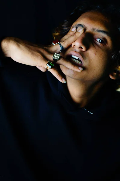 Closeup Stylish Indian Handsome Male Wearing Beautiful Rings Posing Dark — стоковое фото