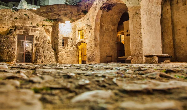 Los Antiguos Edificios Ciudad Matera Afloramiento Rocoso Región Basilicata Sur —  Fotos de Stock