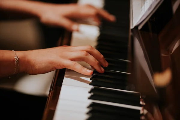 Closeup Shot Hands Playing Piano — Stock Photo, Image