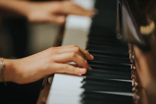 Closeup Shot Hands Playing Piano — Stock Photo, Image