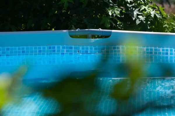 Une Mise Point Sélective Une Piscine Extérieure — Photo