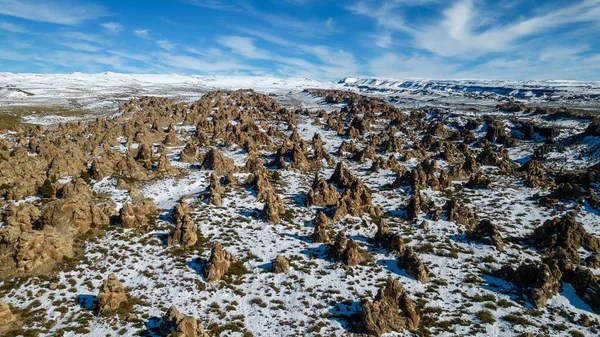 Μια Εναέρια Άποψη Του Pigimbrite Πεδίο Βράχο Χιόνι Στην Οροσειρά — Φωτογραφία Αρχείου