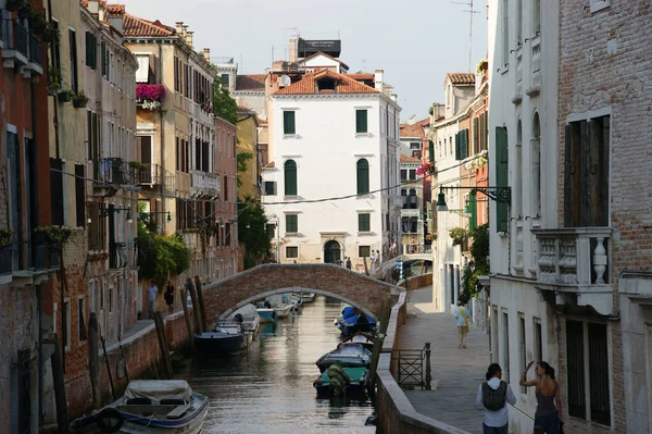 Venice Olaszország Július 2011 Olasz Velence Városnéző Csatornák Gondolák Történelmi — Stock Fotó