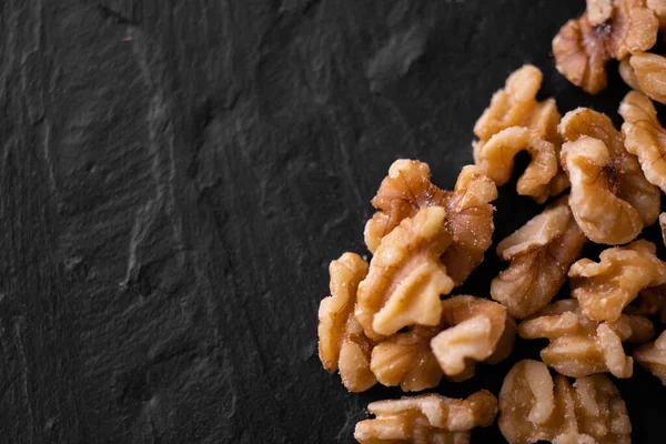 Closeup Walnuts Wooden Board Lights — Stock Photo, Image