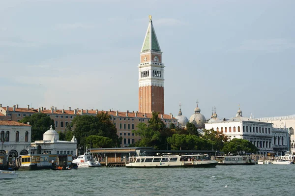 Venice Italy Jul 2011 Italy Venice Sightseeing Canals Gondolas Historical — Stock Photo, Image