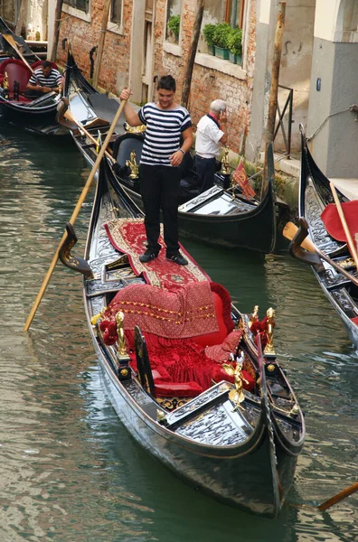 Venedig Italien Juli 2011 Die Italienischen Sehenswürdigkeiten Venedig Kanäle Gondeln — Stockfoto