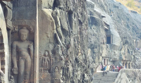 Budhistické Jeskyně Ajantě Jsou Přibližně Skalami Vytesaných Buddhistických Jeskynních Památek — Stock fotografie