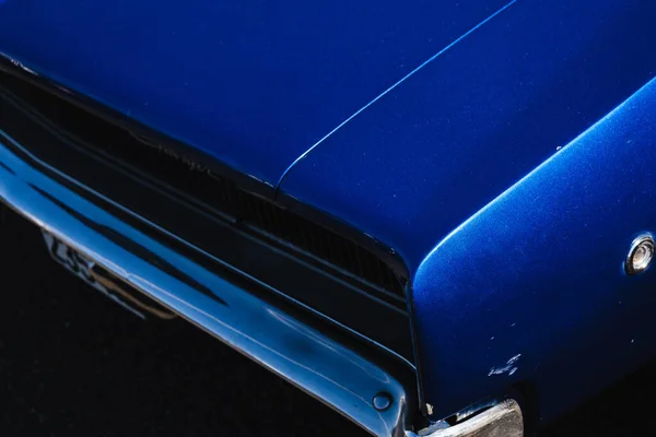 Closeup Tail Lights Vintage Shiny Blue Car Parked Outdoors — Stock Photo, Image