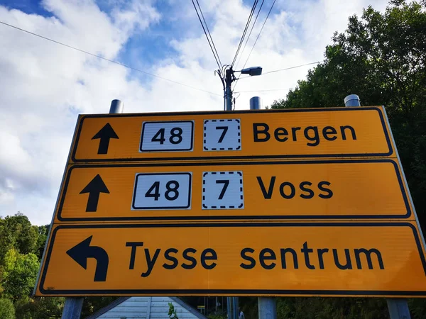 Samnanger Norway Sep 2021 Low Angle Big Yellow Metal Road — 图库照片