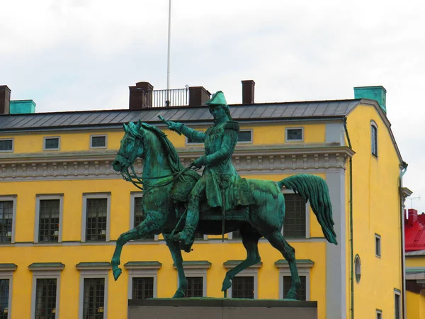斯德哥尔摩的一个马术雕像 — 图库照片