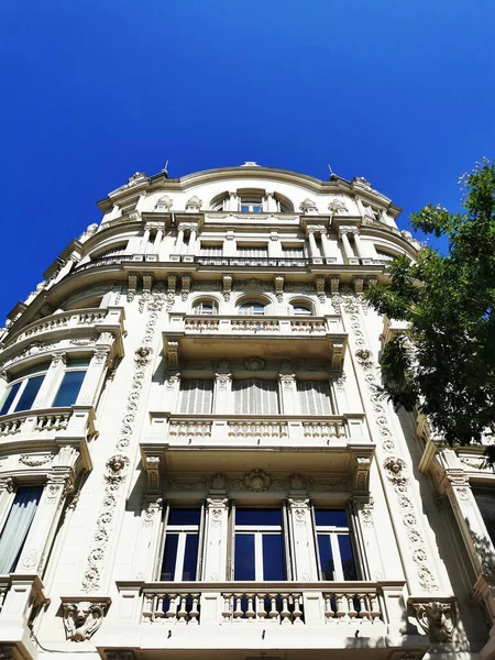 Edificio Sotto Cielo Madrid Spagna — Foto Stock