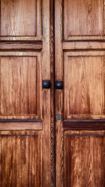 Eine Vertikale Aufnahme Einer Alten Holztür — Stockfoto