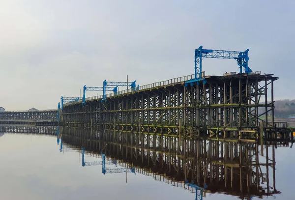 Grande Estrutura Madeira Dunston Staithes Reflete Rio Tyne Gateshead Uma — Fotografia de Stock