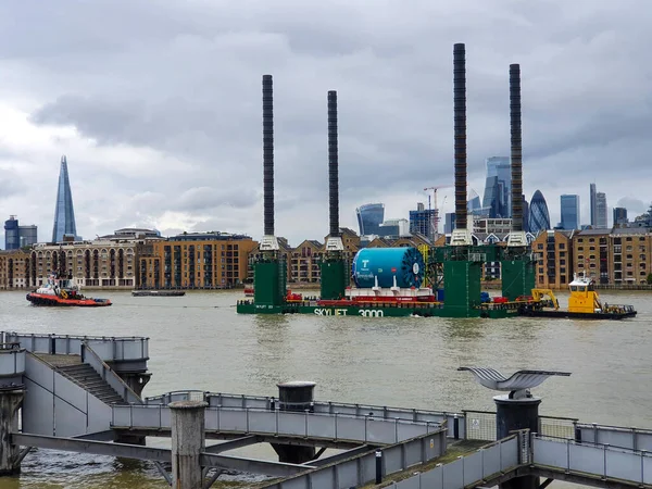 Skylift 3000 Londra Daki Thames Nehrinde Süper Kanalizasyonda Çalışmak Için — Stok fotoğraf