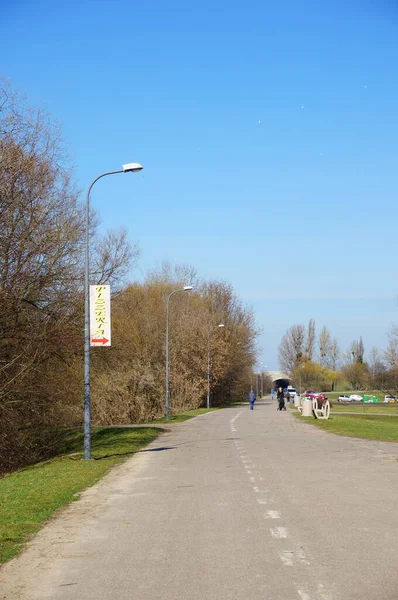 Poznan Polska Marca 2014 Rowerowa Piesza Ścieżka Przez Park — Zdjęcie stockowe