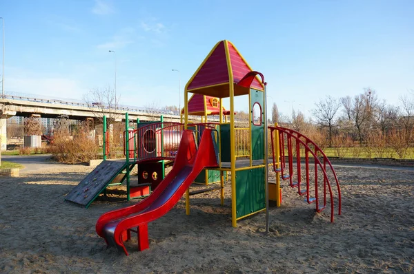 Ein Klettergerät Auf Einem Spielplatz — Stockfoto