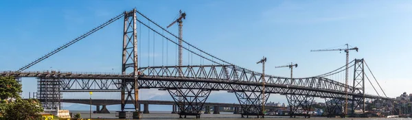 Мост Hercilio Luz Bridge Расположенный Флорианополисе Бразилия — стоковое фото