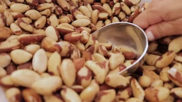 Nahaufnahme Eines Haufens Getrockneter Erdnüsse — Stockvideo