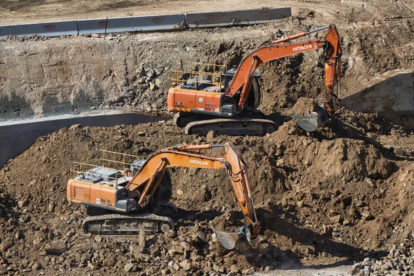 Sydne Australia Sep 2021 Two Orange Excavators Digging Pit New — Stock Photo, Image