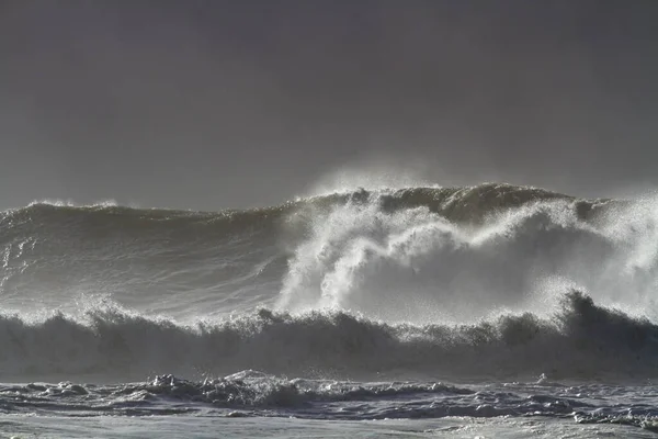 Dramatic Big Waves Splashing Sea Stormy Day — Stock Photo, Image